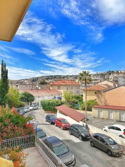 Apartment Le Yannick : Wifi/tramway/lumineux/calme Nizza