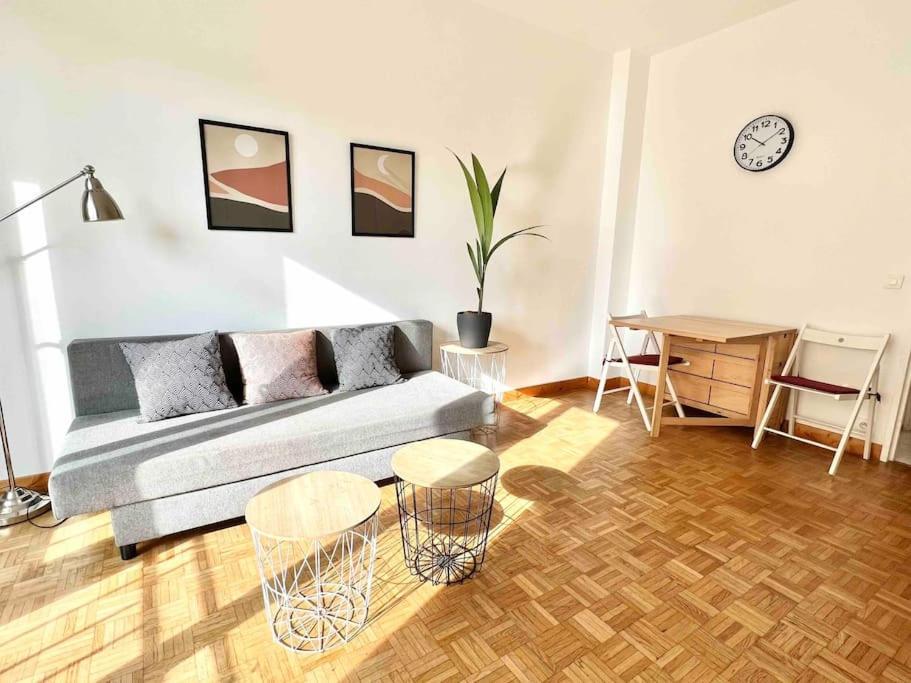 Le Yannick : Wifi/tramway/lumineux/calme Apartment *